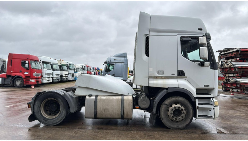 Renault Premium 420 (MANUAL GEARBOX / BOITE MANUELLE) - Vilcējs: foto 3 Renault Premium 420 (MANUAL GEARBOX / BOITE MANUELLE) - Vilcējs: foto 3