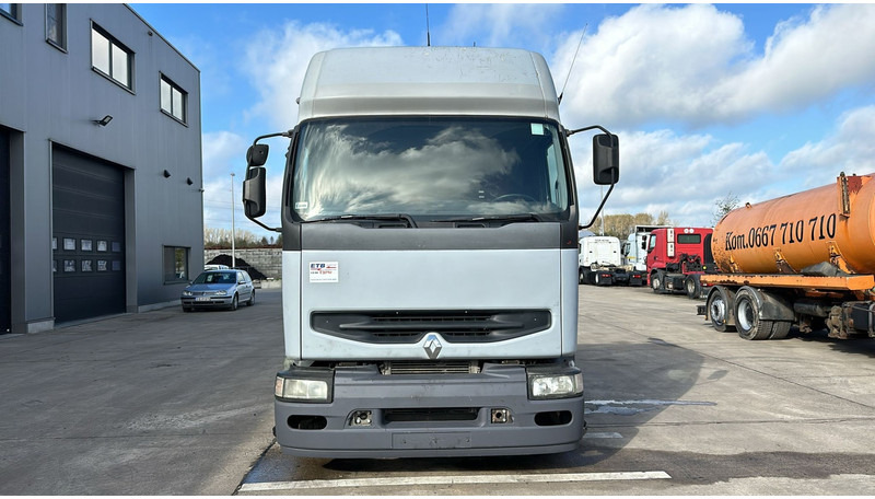 Renault Premium 420 (MANUAL GEARBOX / BOITE MANUELLE) - Vilcējs: foto 2 Renault Premium 420 (MANUAL GEARBOX / BOITE MANUELLE) - Vilcējs: foto 2