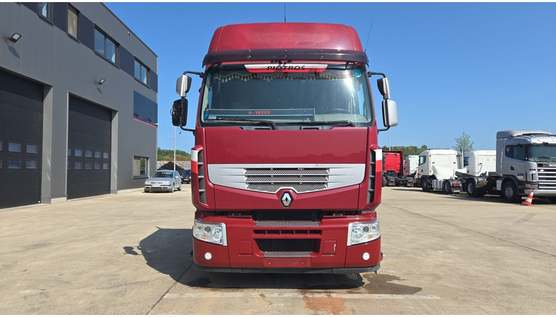 Renault Premium 450 (BOITE MANUELLE / MANUAL GEARBOX / AIRCO) - Vilcējs: foto 2 Renault Premium 450 (BOITE MANUELLE / MANUAL GEARBOX / AIRCO) - Vilcējs: foto 2