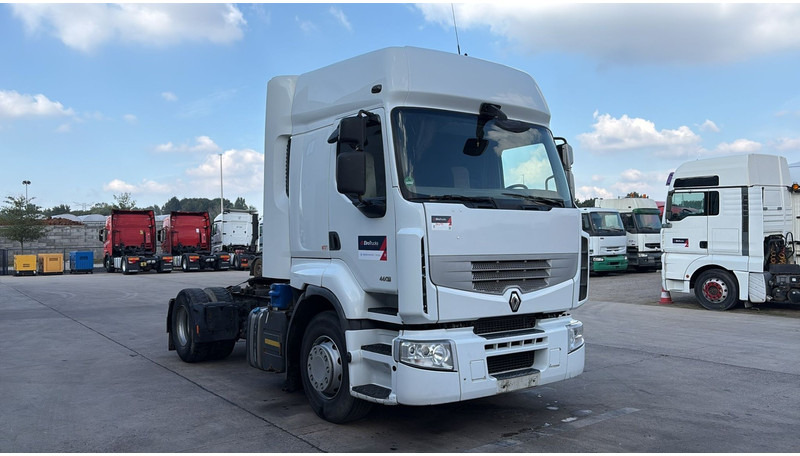 Renault Premium 460 DXI (GOOD CONDITION / AIRCO / AC / BOITE MANUELLE / MANUAL GEARBOX) - Vilcējs: foto 3 Renault Premium 460 DXI (GOOD CONDITION / AIRCO / AC / BOITE MANUELLE / MANUAL GEARBOX) - Vilcējs: foto 3