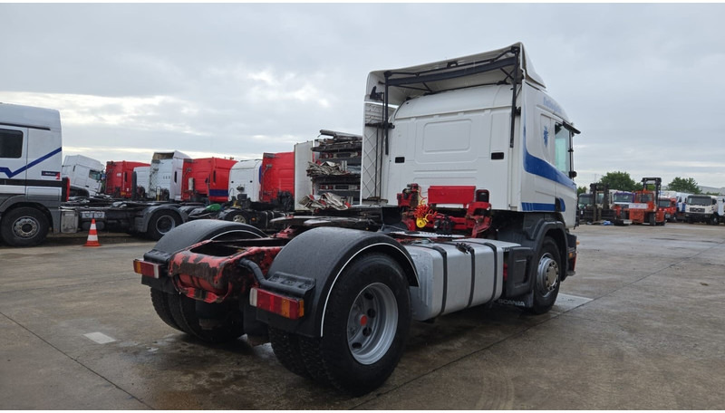 Scania P124 - 360 (POMPE MANUELLE / BOITE MANUELLE / MANUAL PUMP / MANUAL GEARBOX) - Vilcējs: foto 5 Scania P124 - 360 (POMPE MANUELLE / BOITE MANUELLE / MANUAL PUMP / MANUAL GEARBOX) - Vilcējs: foto 5
