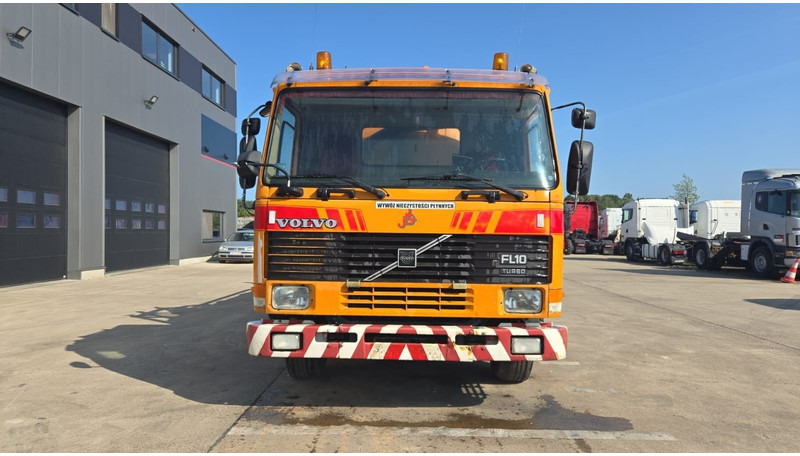 Volvo FL 10 - 320 (10500L + 1500L / 10 TYRES FULL STEEL / HIGH PRESSURE + VACUUM / POMPE MANUELLE / MANUAL PUMP) - Asenizācijas mašīna: foto 2 Volvo FL 10 - 320 (10500L + 1500L / 10 TYRES FULL STEEL / HIGH PRESSURE + VACUUM / POMPE MANUELLE / MANUAL PUMP) - Asenizācijas mašīna: foto 2