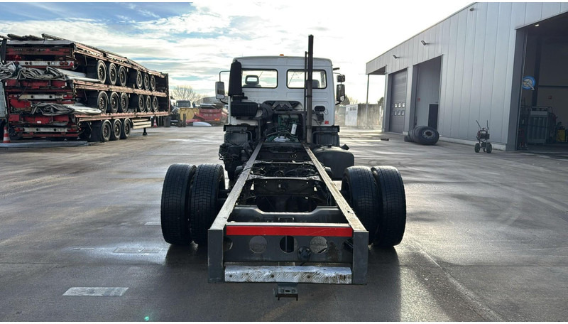 Volvo FL 220 (BELGIAN TRUCK / CAMION BELGE / MANUAL GEARBOX / BOITE MANUELLE) - Šasija kravas automašīna: foto 5 Volvo FL 220 (BELGIAN TRUCK / CAMION BELGE / MANUAL GEARBOX / BOITE MANUELLE) - Šasija kravas automašīna: foto 5