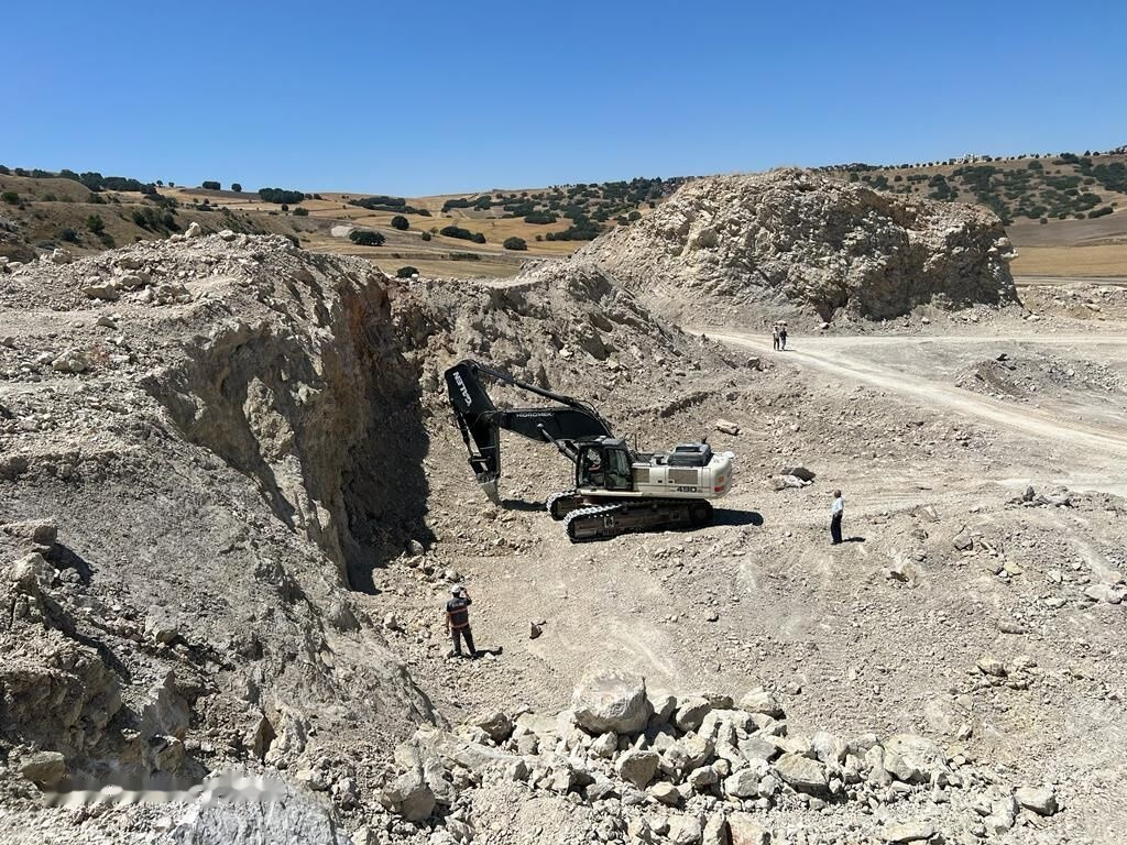 Galen Eagle Beak Boom-Arm - Irdinātājs: foto 1 Galen Eagle Beak Boom-Arm - Irdinātājs: foto 1