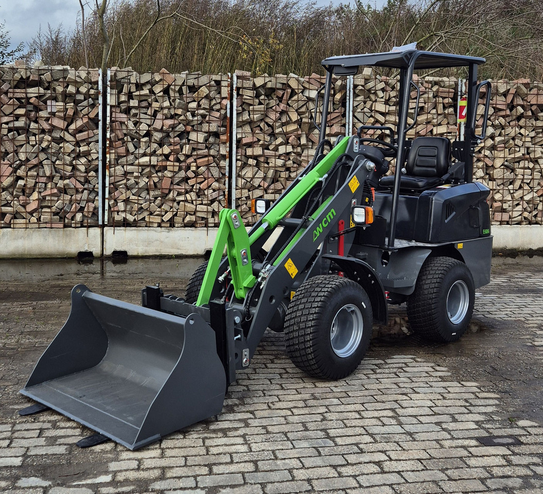 WCM-606 - Riteņu iekrāvējs: foto 2 WCM-606 - Riteņu iekrāvējs: foto 2