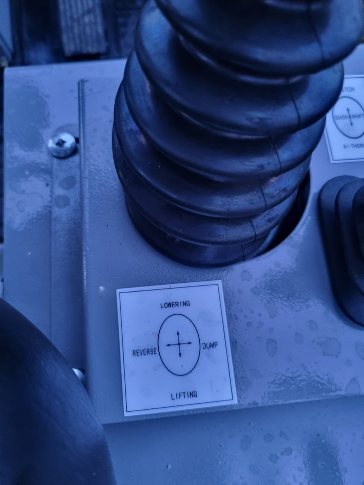 WCM L2110e E-Power - Riteņu iekrāvējs: foto 4 WCM L2110e E-Power - Riteņu iekrāvējs: foto 4