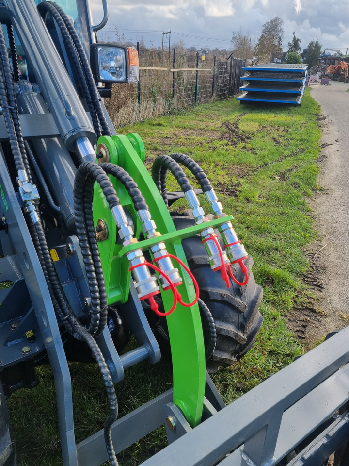 Riteņu iekrāvējs WCM L2310e E-Power: foto 6