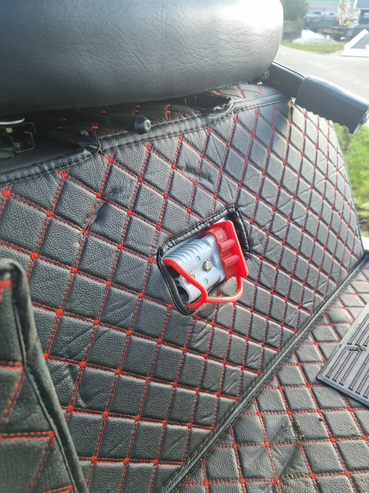 Riteņu iekrāvējs WCM L2310e E-Power: foto 9