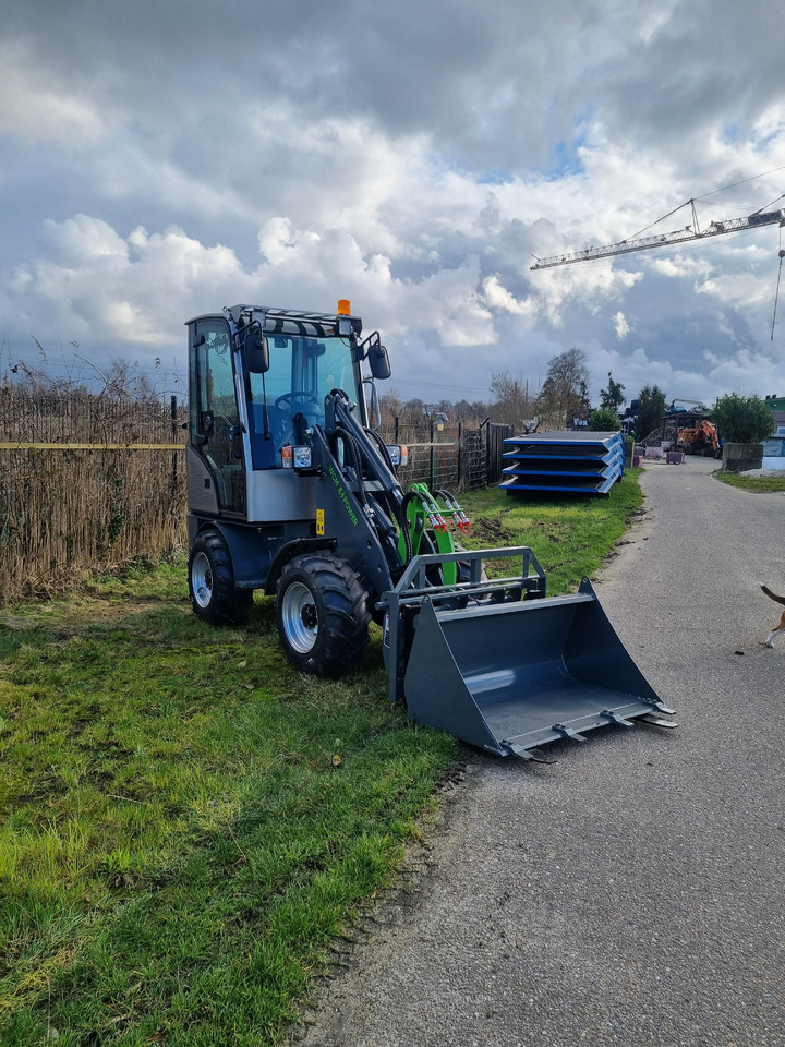 Riteņu iekrāvējs WCM L2310e E-Power: foto 7