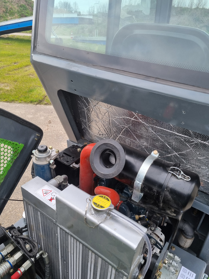 WCM L2412 - Riteņu iekrāvējs: foto 1 WCM L2412 - Riteņu iekrāvējs: foto 1