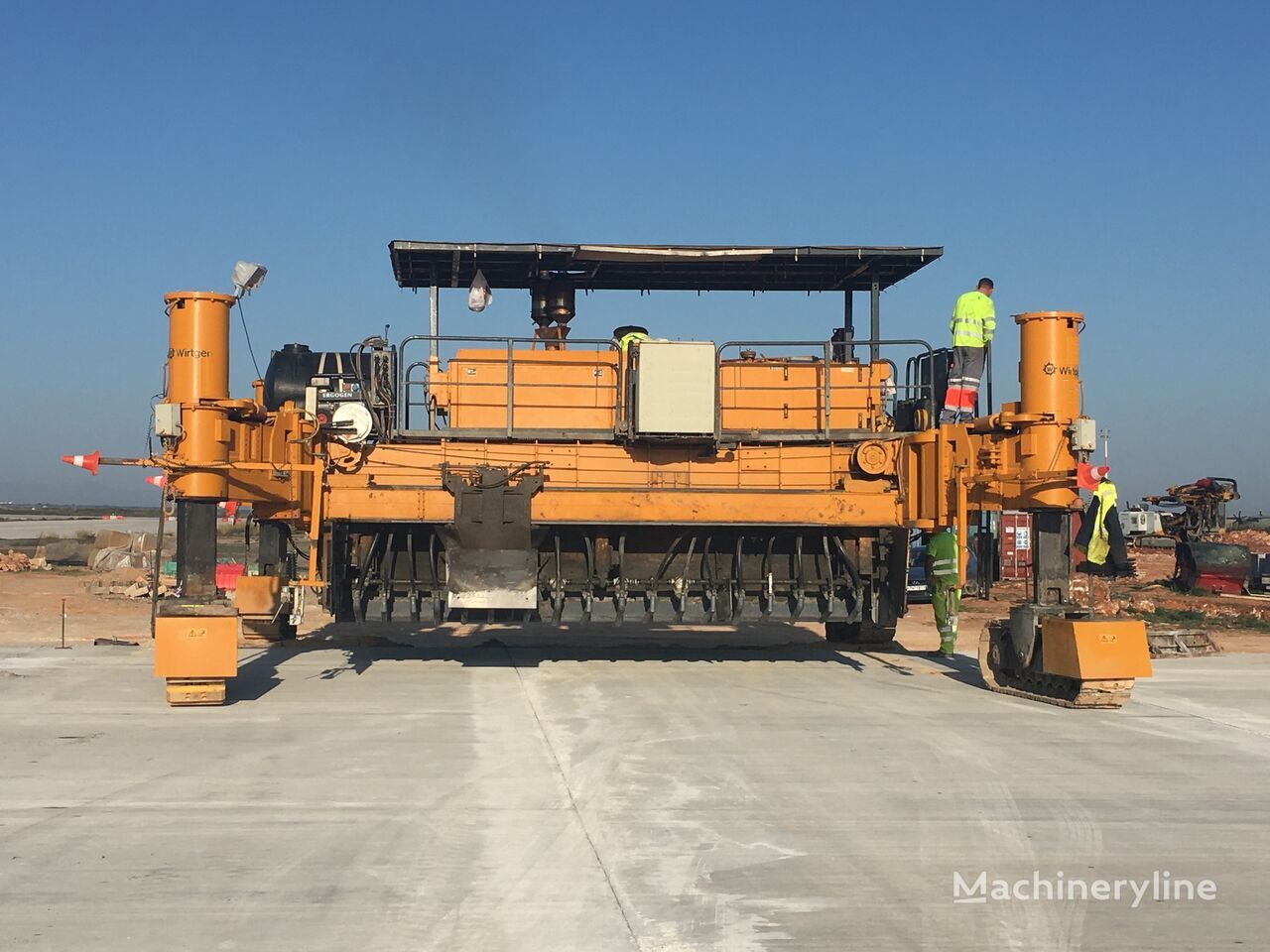 WIRTGEN SP 1600 - Betona ieklājējs: foto 3 WIRTGEN SP 1600 - Betona ieklājējs: foto 3
