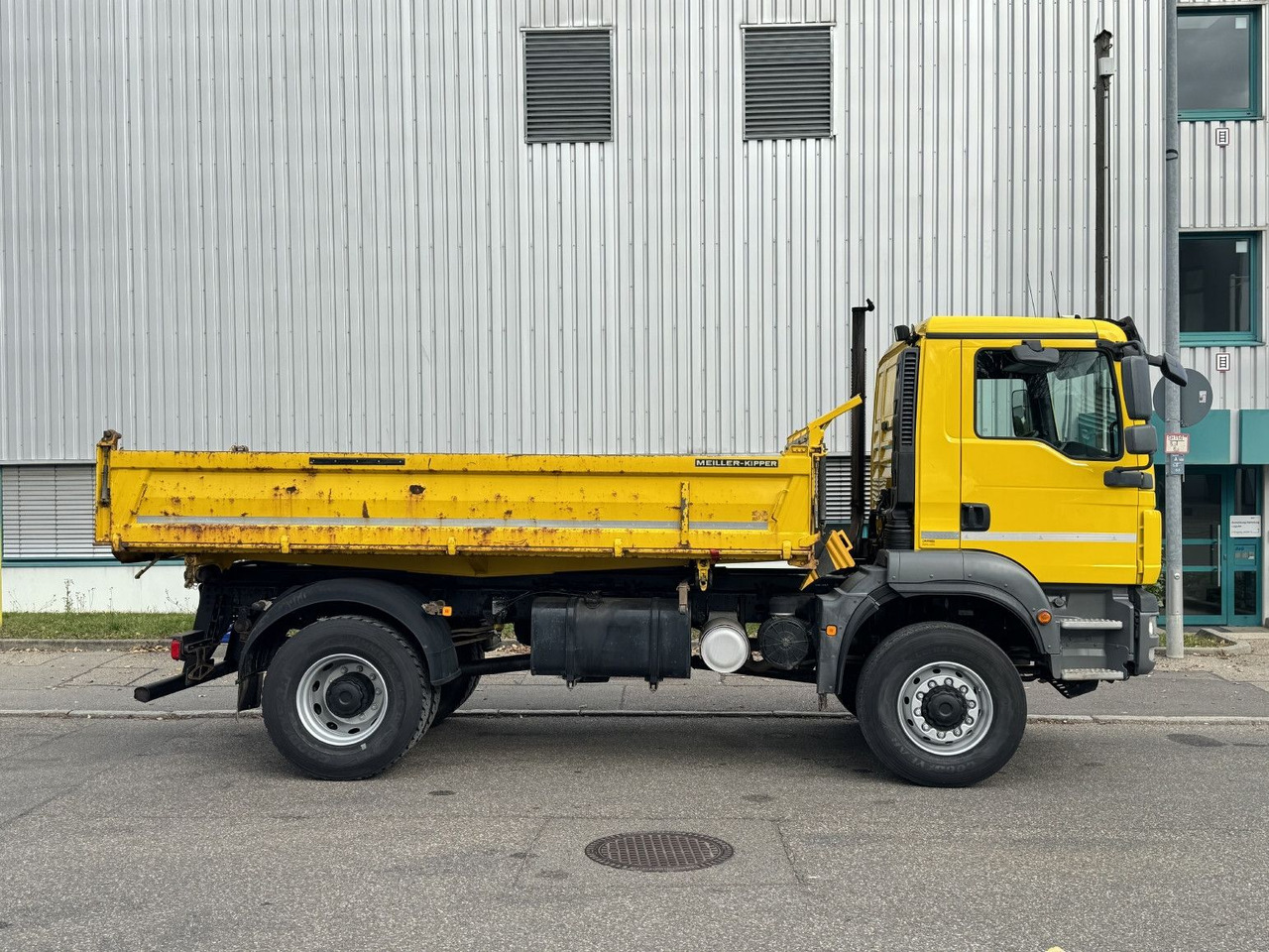 Kravas automašīna pašizgāzējs MAN TGM 18.340 4x4 ALLRAD MEILLER 3-S Kipper AHK: foto 8 Kravas automašīna pašizgāzējs MAN TGM 18.340 4x4 ALLRAD MEILLER 3-S Kipper AHK: foto 8