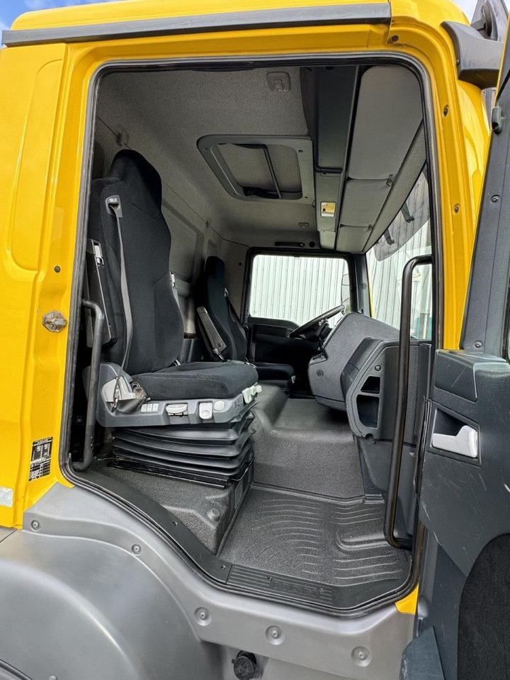 Kravas automašīna pašizgāzējs MAN TGM 18.340 4x4 ALLRAD MEILLER 3-S Kipper AHK: foto 22 Kravas automašīna pašizgāzējs MAN TGM 18.340 4x4 ALLRAD MEILLER 3-S Kipper AHK: foto 22