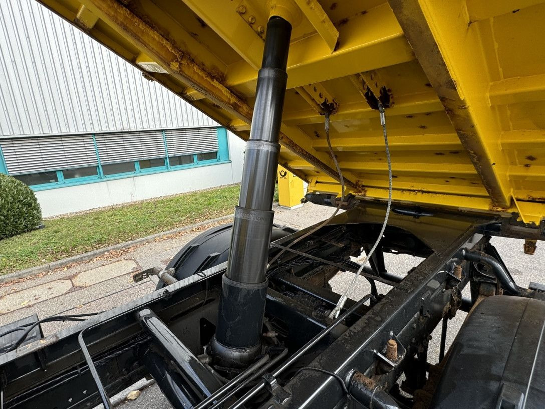 Kravas automašīna pašizgāzējs MAN TGM 18.340 4x4 ALLRAD MEILLER 3-S Kipper AHK: foto 27 Kravas automašīna pašizgāzējs MAN TGM 18.340 4x4 ALLRAD MEILLER 3-S Kipper AHK: foto 27