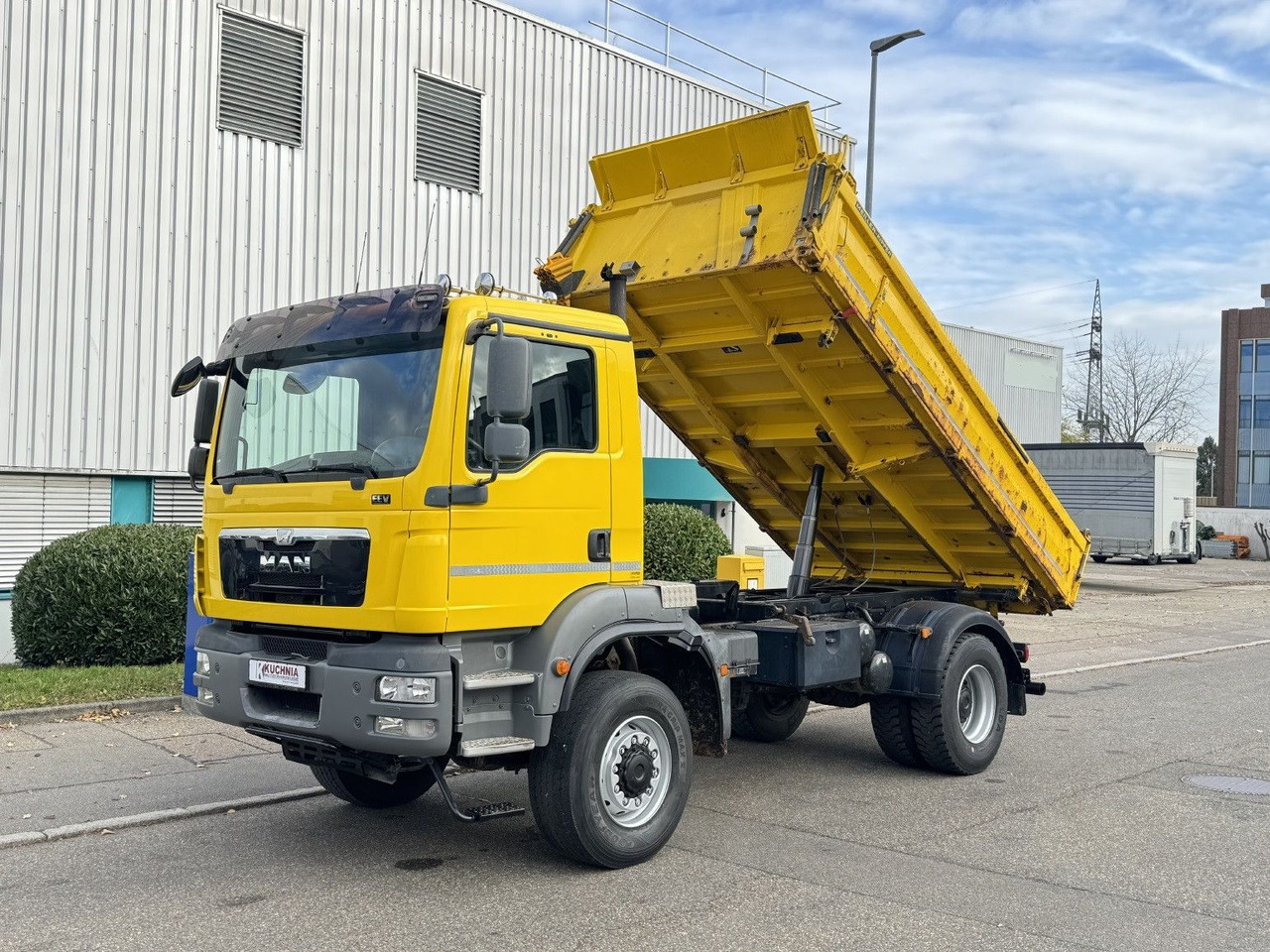 Kravas automašīna pašizgāzējs MAN TGM 18.340 4x4 ALLRAD MEILLER 3-S Kipper AHK: foto 9 Kravas automašīna pašizgāzējs MAN TGM 18.340 4x4 ALLRAD MEILLER 3-S Kipper AHK: foto 9