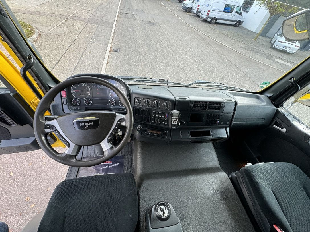 Kravas automašīna pašizgāzējs MAN TGM 18.340 4x4 ALLRAD MEILLER 3-S Kipper AHK: foto 18 Kravas automašīna pašizgāzējs MAN TGM 18.340 4x4 ALLRAD MEILLER 3-S Kipper AHK: foto 18