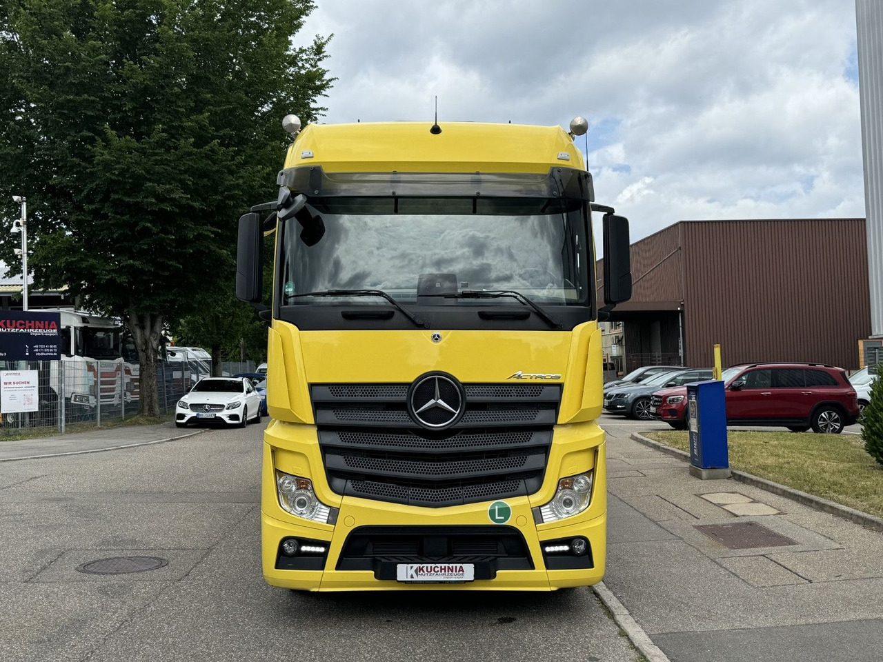Mercedes-Benz Actros 1848 LL Gr.Haus AWL-Möbelkoffer uLBW - Kravas automašīna ar slēgto virsbūvi: foto 3 Mercedes-Benz Actros 1848 LL Gr.Haus AWL-Möbelkoffer uLBW - Kravas automašīna ar slēgto virsbūvi: foto 3