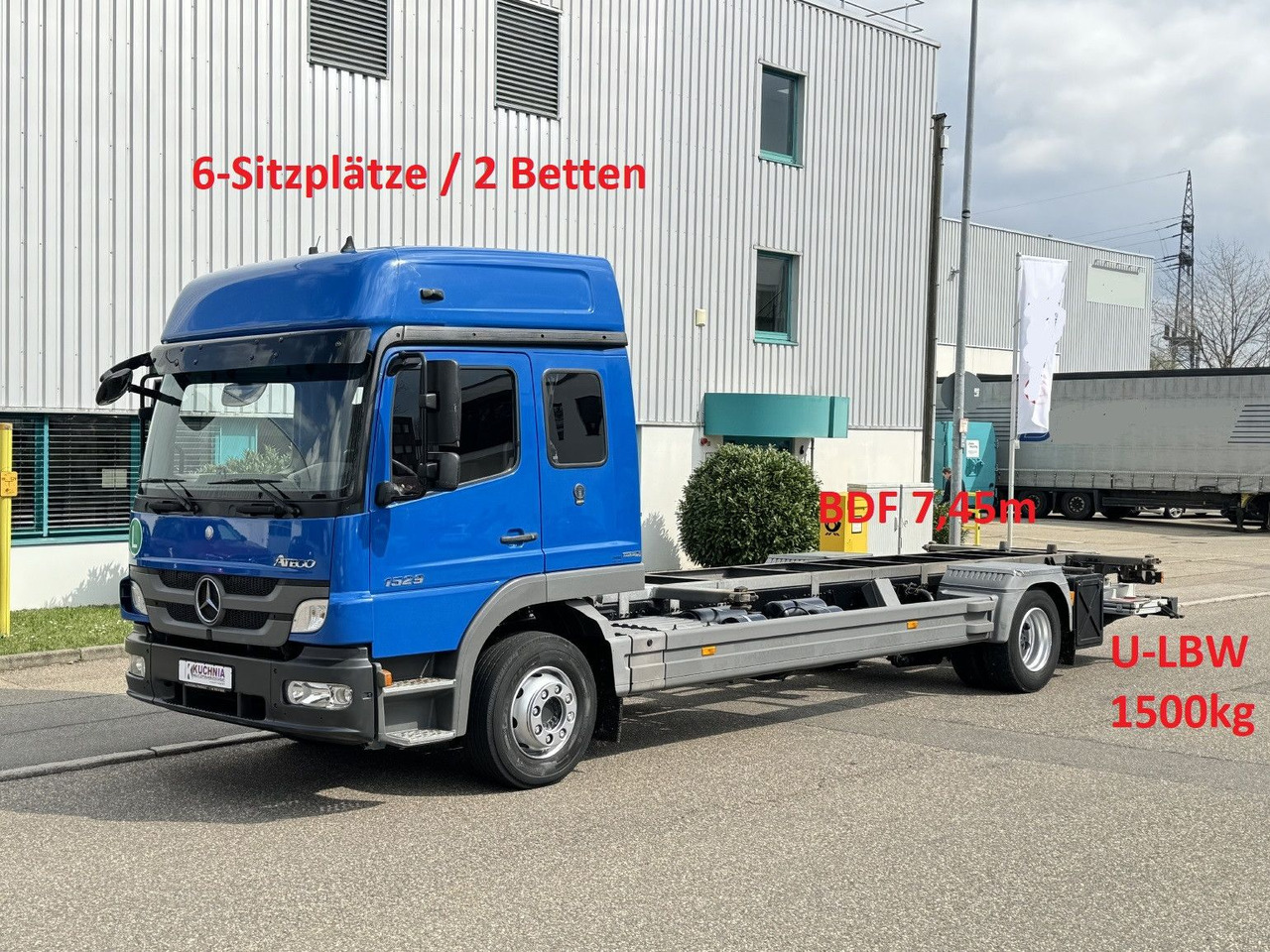 Mercedes-Benz Atego 1529 LL BDF 6-Sitze Umzug u-LBW Gr-Haus - Konteineru vedējs/ Kravas automašīna ar noņemamā virsbūve: foto 1 Mercedes-Benz Atego 1529 LL BDF 6-Sitze Umzug u-LBW Gr-Haus - Konteineru vedējs/ Kravas automašīna ar noņemamā virsbūve: foto 1
