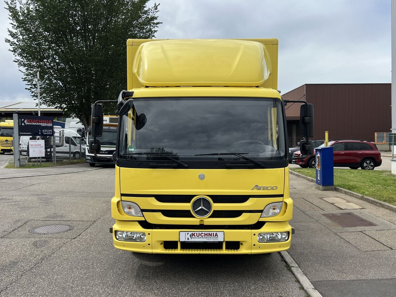 Mercedes-Benz Atego 816L Möbelkoffer 6,15m LBW 3-Sitze Euro-5 - Furgons ar slēgtā virsbūve: foto 2 Mercedes-Benz Atego 816L Möbelkoffer 6,15m LBW 3-Sitze Euro-5 - Furgons ar slēgtā virsbūve: foto 2