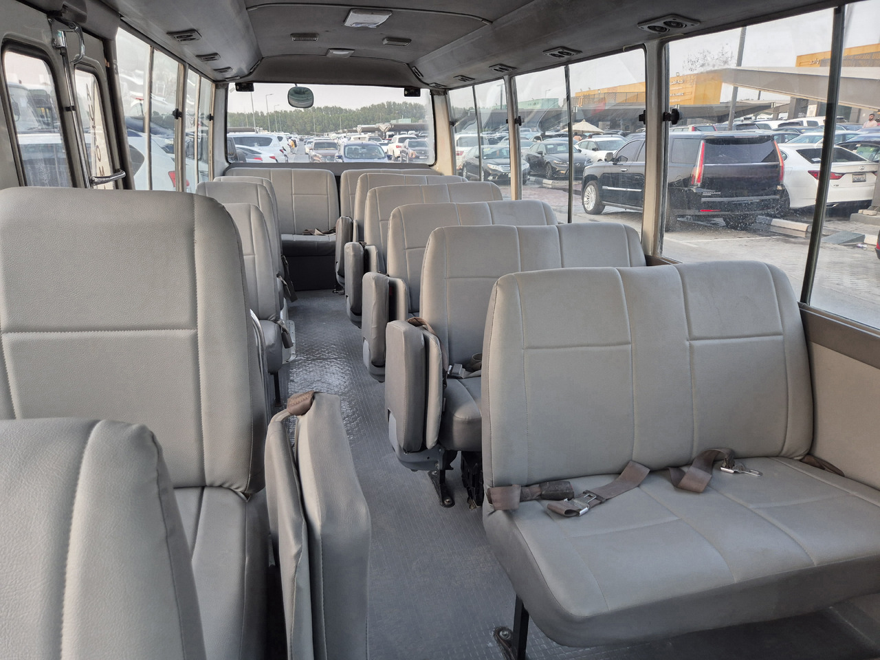 TOYOTA Coaster ... 25 places ...climatisé - Mikroautobuss, Pasažieru furgons: foto 5 TOYOTA Coaster ... 25 places ...climatisé - Mikroautobuss, Pasažieru furgons: foto 5