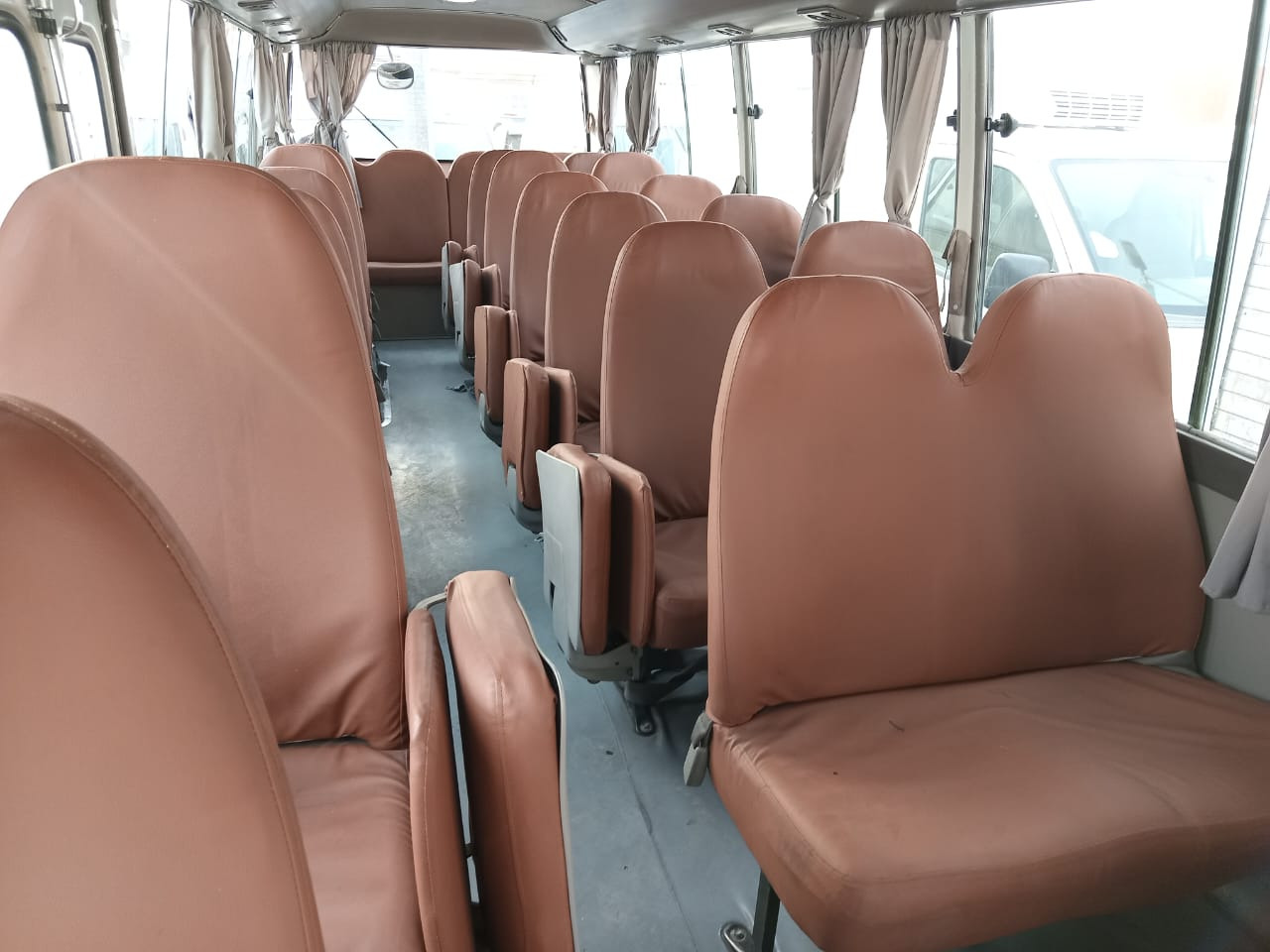 TOYOTA Coaster ... 30 places - diesel - climatisé ... BELGIQUE.. - Mikroautobuss, Pasažieru furgons: foto 4 TOYOTA Coaster ... 30 places - diesel - climatisé ... BELGIQUE.. - Mikroautobuss, Pasažieru furgons: foto 4