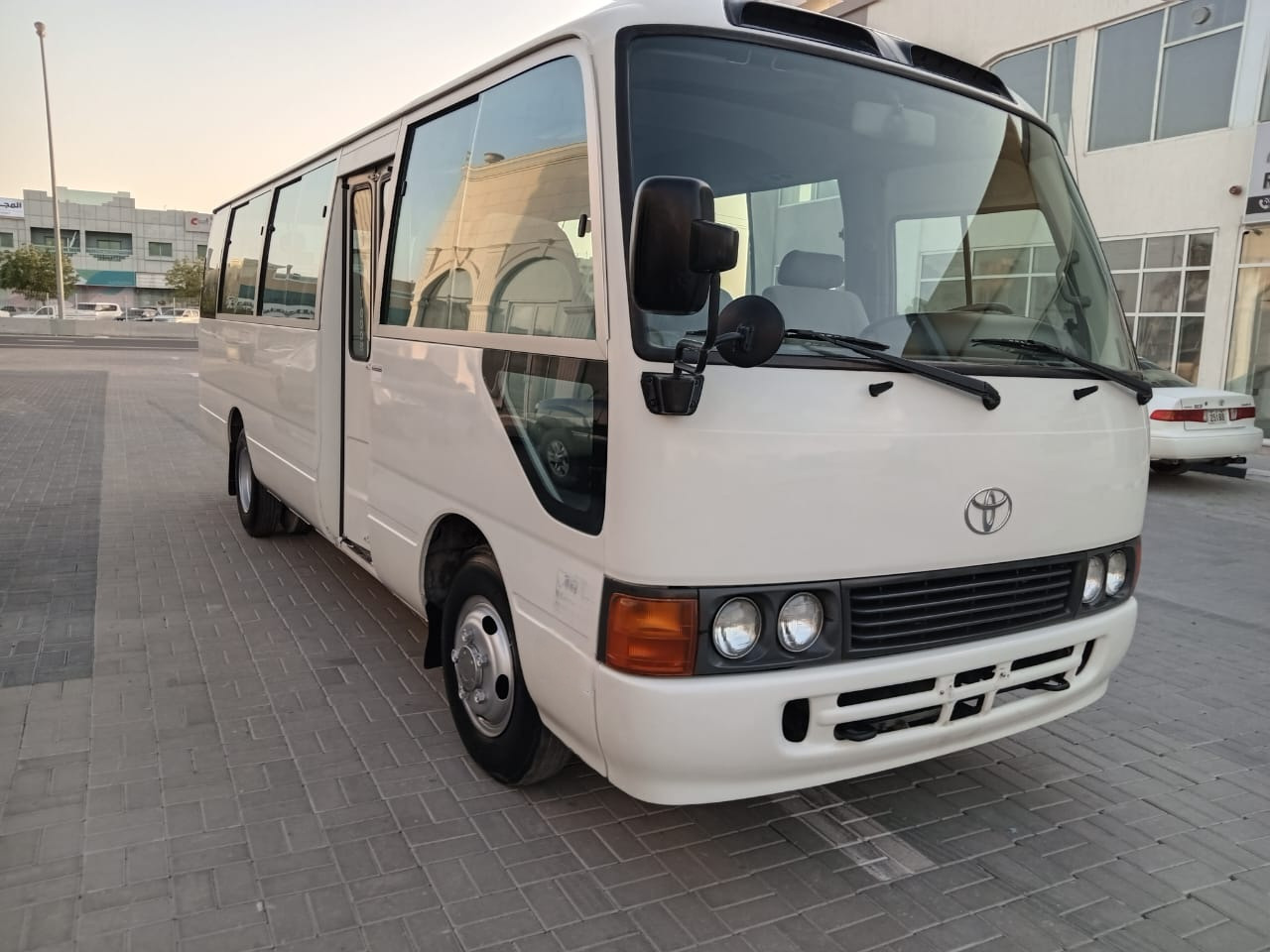 TOYOTA Coaster ... 30 places - diesel - climatisé ... BELGIQUE.. - Mikroautobuss, Pasažieru furgons: foto 2 TOYOTA Coaster ... 30 places - diesel - climatisé ... BELGIQUE.. - Mikroautobuss, Pasažieru furgons: foto 2