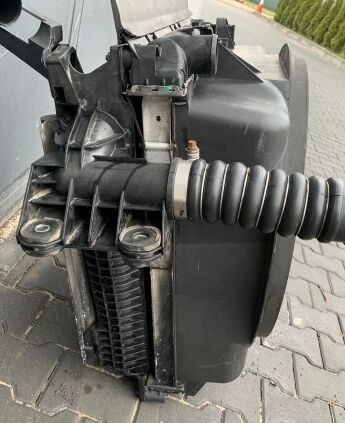 MAN TGL 81061006683 MAN Man TGL - Radiators - Kravas automašīna: foto 2 MAN TGL 81061006683 MAN Man TGL - Radiators - Kravas automašīna: foto 2