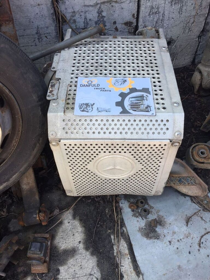 Mercedes-Benz Axor OM457LA truck - Katalizators - Kravas automašīna: foto 1 Mercedes-Benz Axor OM457LA truck - Katalizators - Kravas automašīna: foto 1