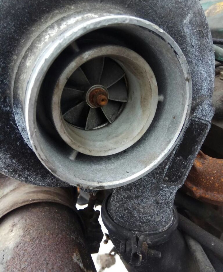 Volvo TD73E Volvo FL7 - Dzinējs - Kravas automašīna: foto 3 Volvo TD73E Volvo FL7 - Dzinējs - Kravas automašīna: foto 3