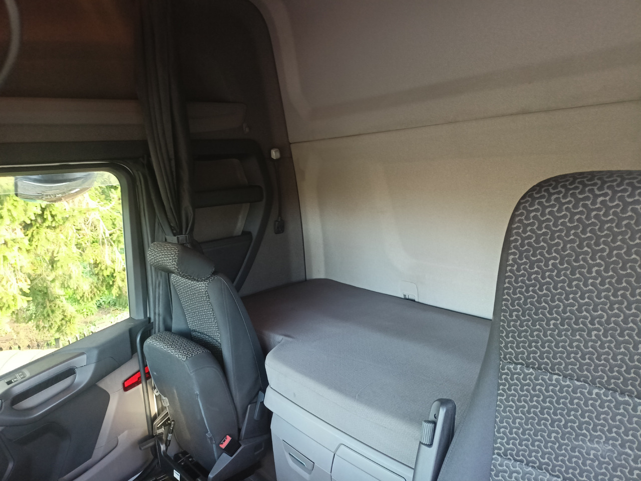 SCANIA R500 6x2 - Šasija kravas automašīna: foto 5 SCANIA R500 6x2 - Šasija kravas automašīna: foto 5