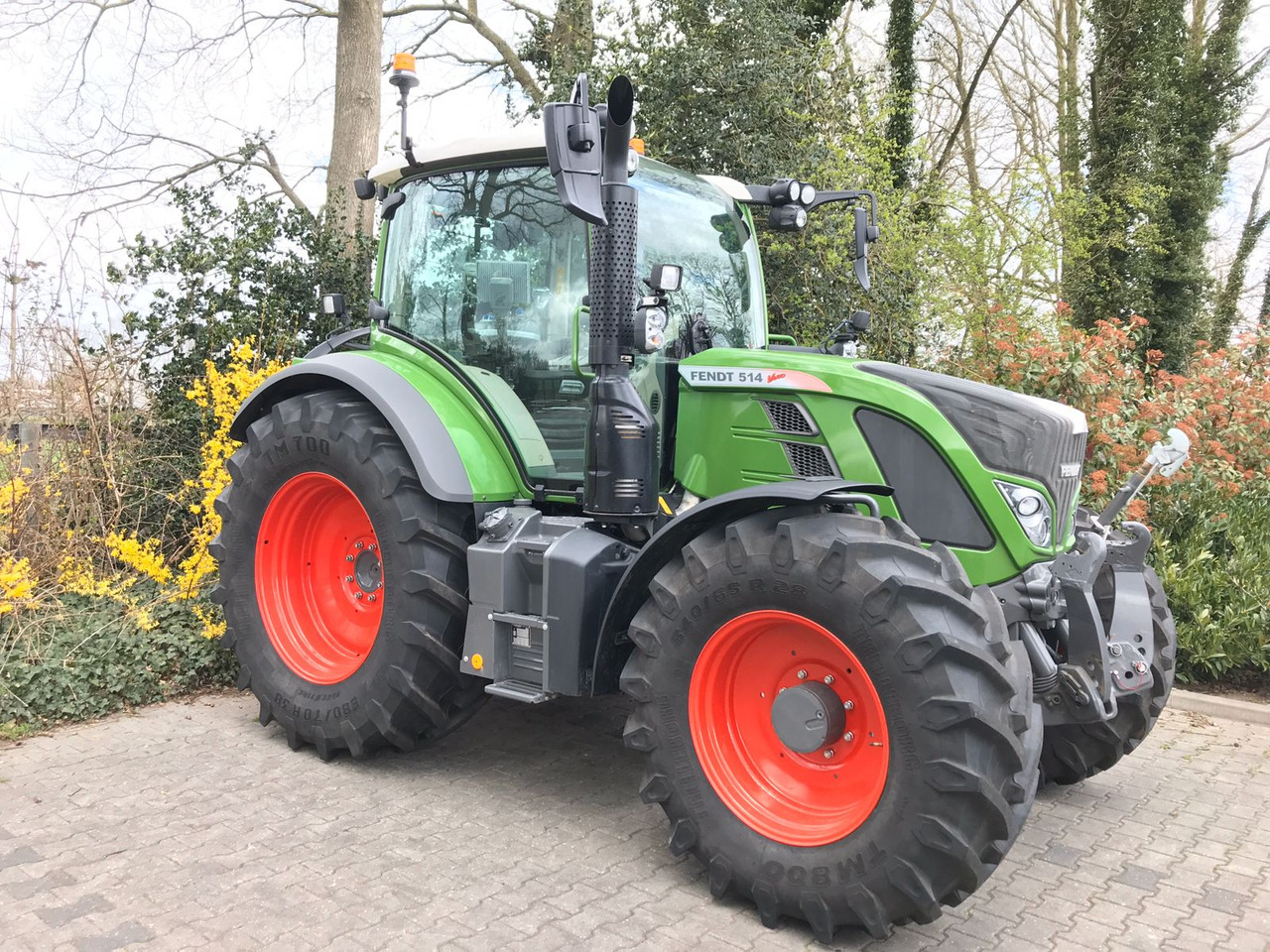 FENDT 514 Vario S4 ProfiPlus - Traktors: foto 5 FENDT 514 Vario S4 ProfiPlus - Traktors: foto 5