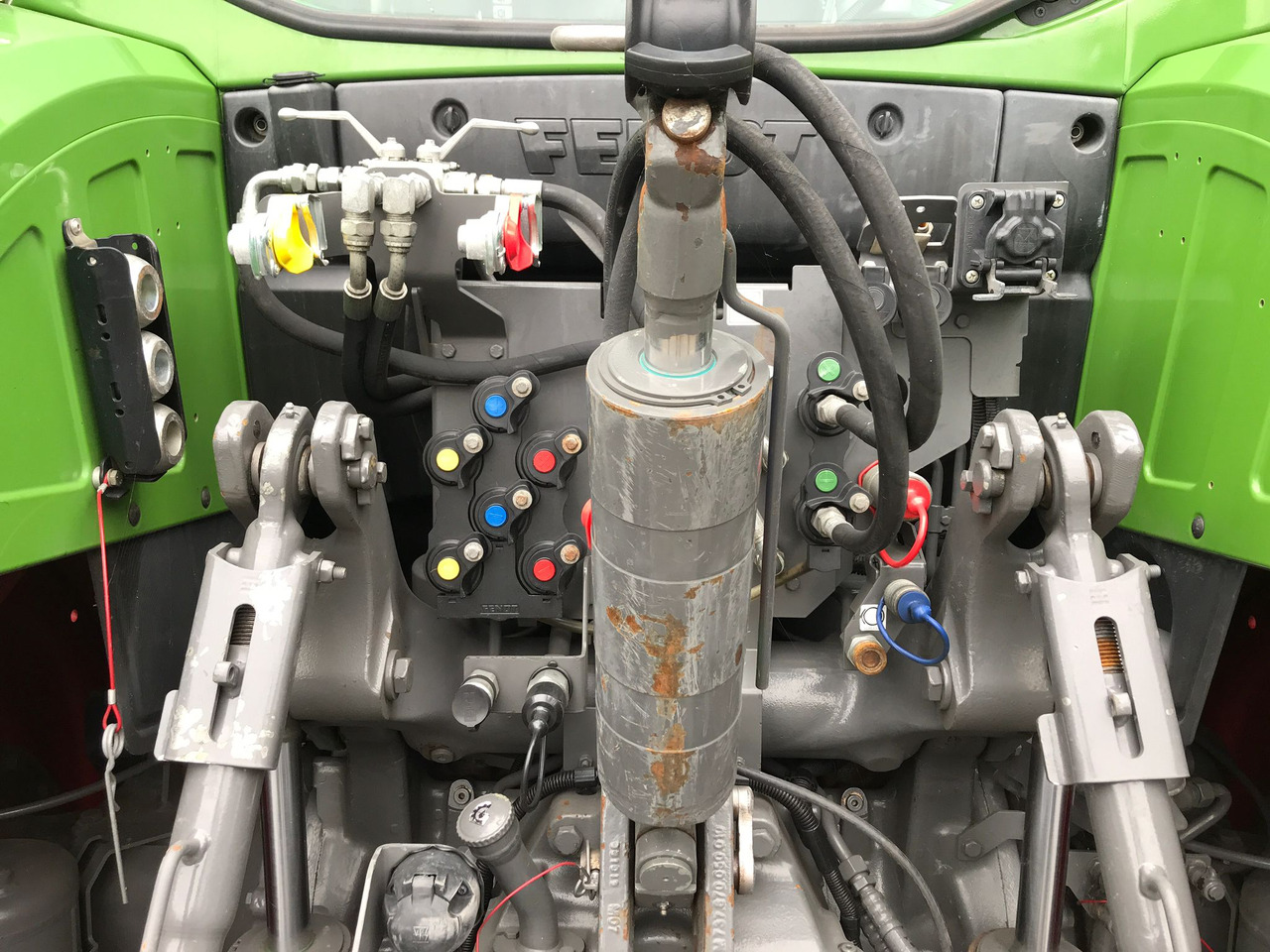 Traktors FENDT 720 Vario S4 PowerPlus: foto 14