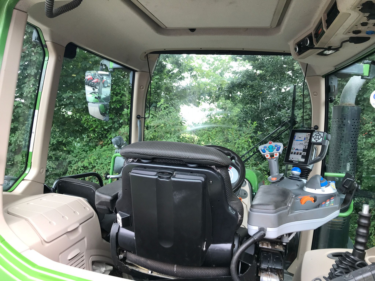 Traktors FENDT 720 Vario S4 PowerPlus: foto 22