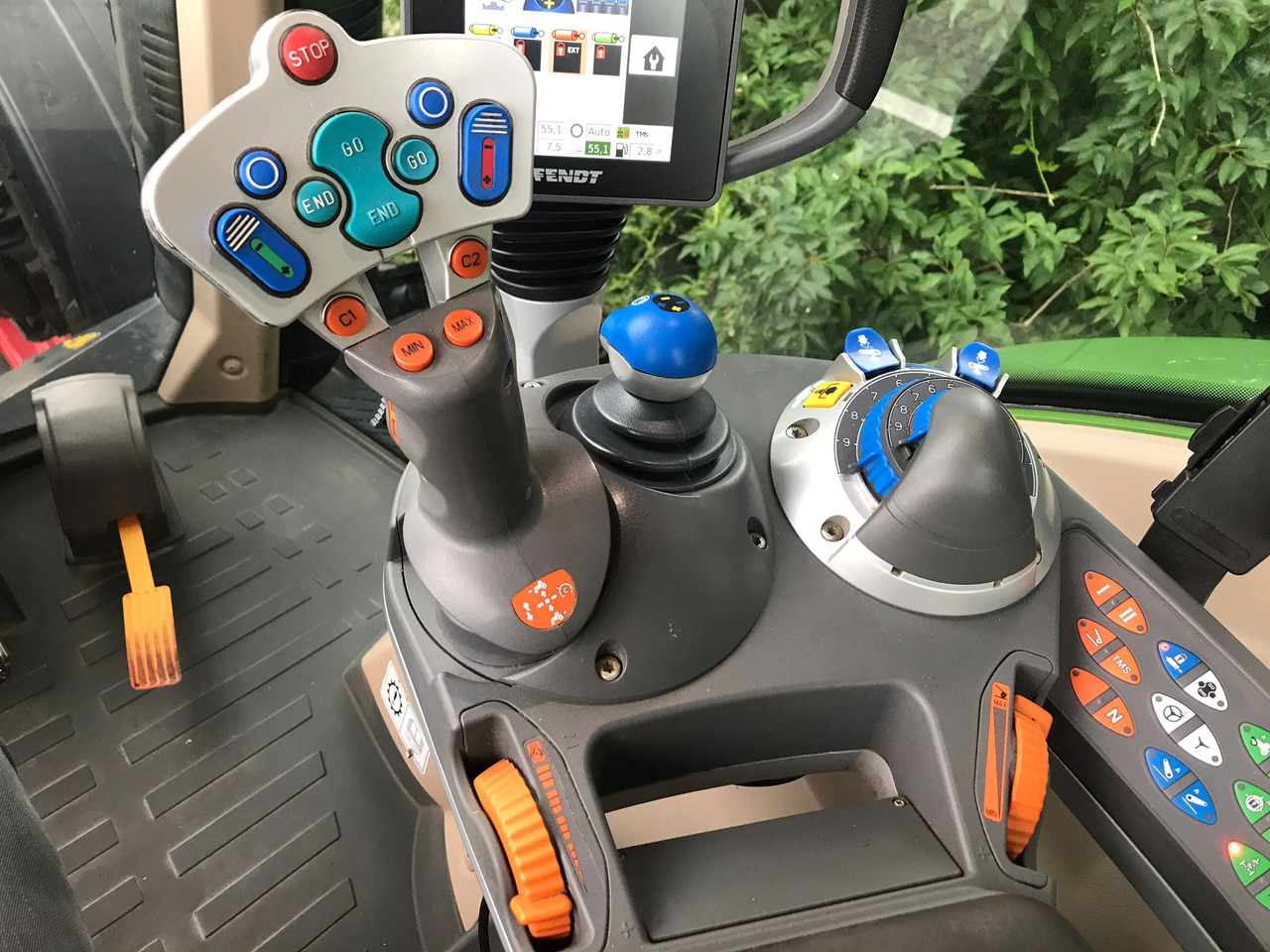 Traktors FENDT 720 Vario S4 PowerPlus: foto 28