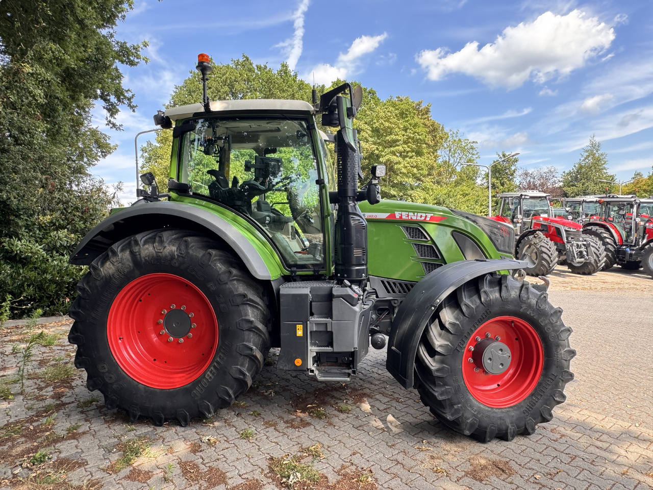 Fendt 718 Gen6 PowerPlus - Traktors: foto 3 Fendt 718 Gen6 PowerPlus - Traktors: foto 3