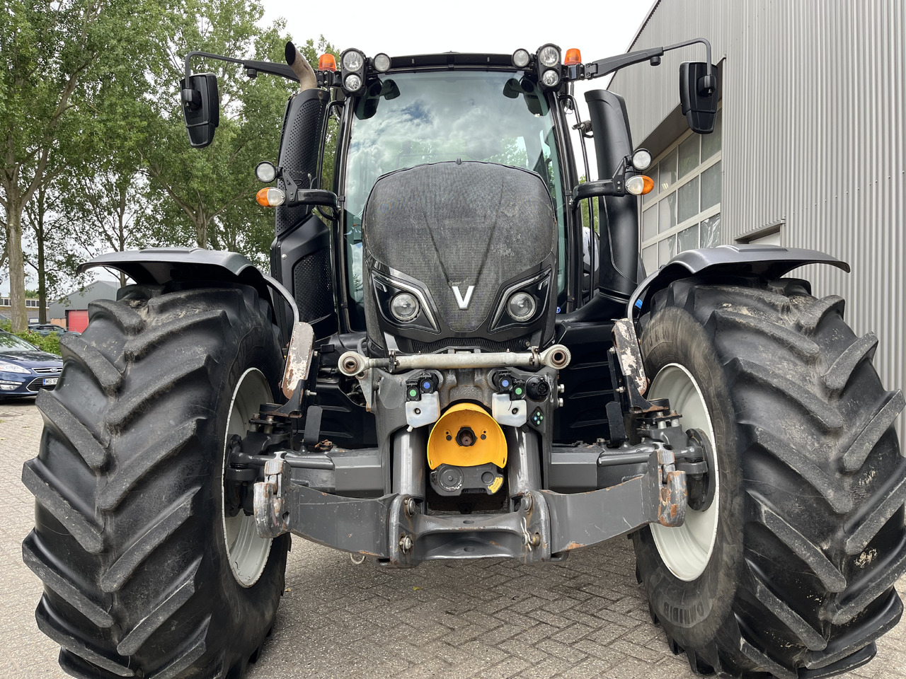 VALTRA N174 Active - Traktors: foto 3 VALTRA N174 Active - Traktors: foto 3