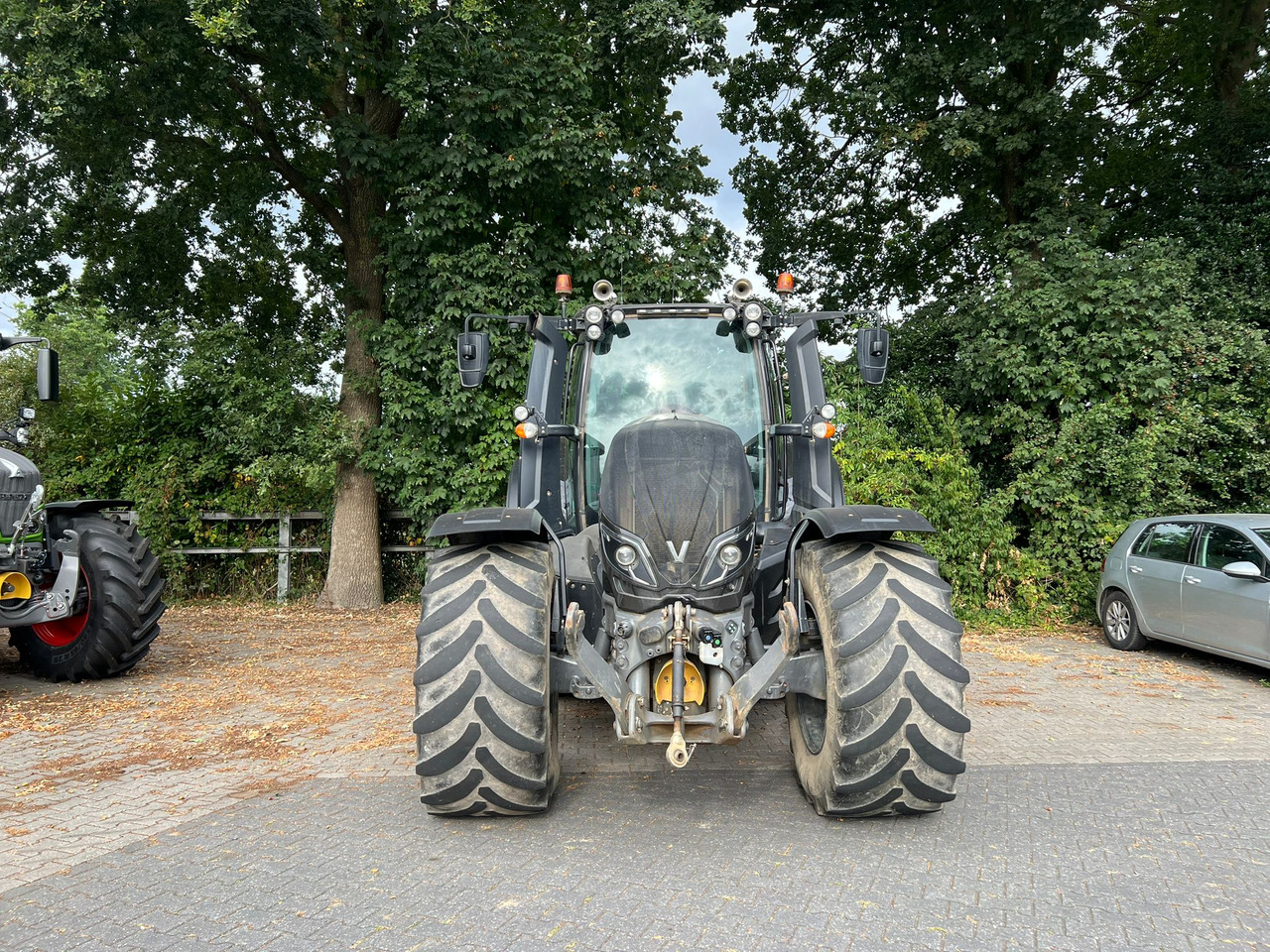 VALTRA T174 Versu - Traktors: foto 5 VALTRA T174 Versu - Traktors: foto 5