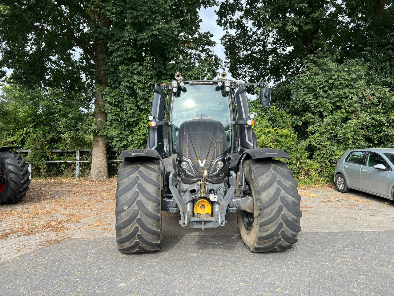 VALTRA T174 Versu - Traktors: foto 5 VALTRA T174 Versu - Traktors: foto 5