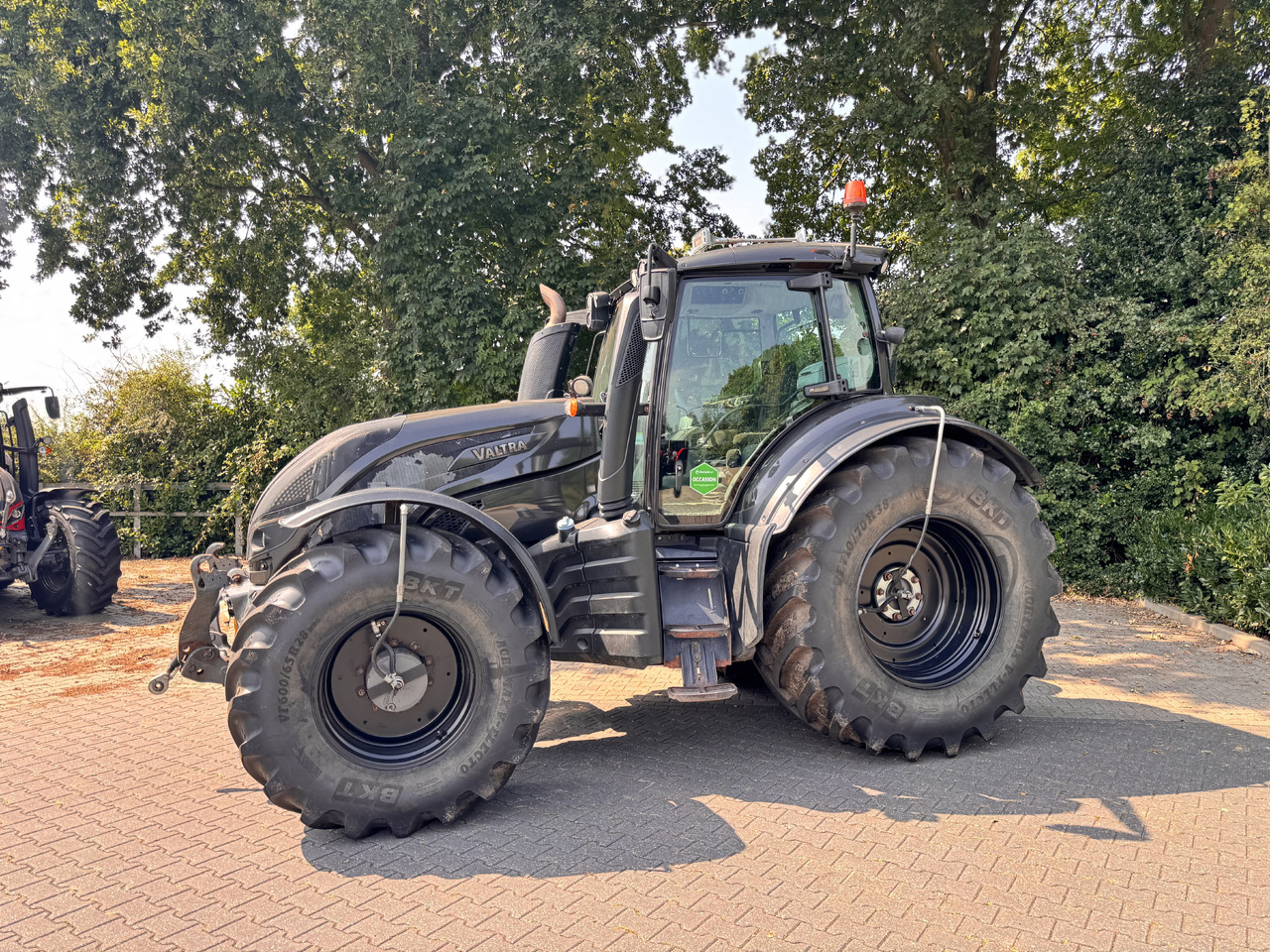 VALTRA T214 Direct - Traktors: foto 2 VALTRA T214 Direct - Traktors: foto 2