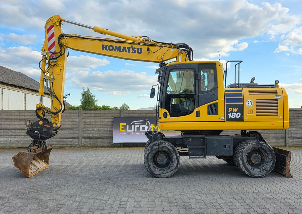 Komatsu PW 180-10, 2017 ROK, 6000 MTH, OIL QUICK - Riteņu ekskavators: foto 3 Komatsu PW 180-10, 2017 ROK, 6000 MTH, OIL QUICK - Riteņu ekskavators: foto 3