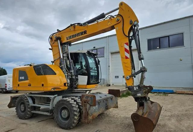 Liebherr A 916 Litronic, 2019 ROK, PODPORY + PŁUG, 6100 MTH - Riteņu ekskavators: foto 1 Liebherr A 916 Litronic, 2019 ROK, PODPORY + PŁUG, 6100 MTH - Riteņu ekskavators: foto 1