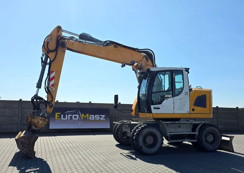 Liebherr A918 COMPACT, 2014 ROK, SW 48 LIKUFIX szybkozłącze - Riteņu ekskavators: foto 1 Liebherr A918 COMPACT, 2014 ROK, SW 48 LIKUFIX szybkozłącze - Riteņu ekskavators: foto 1