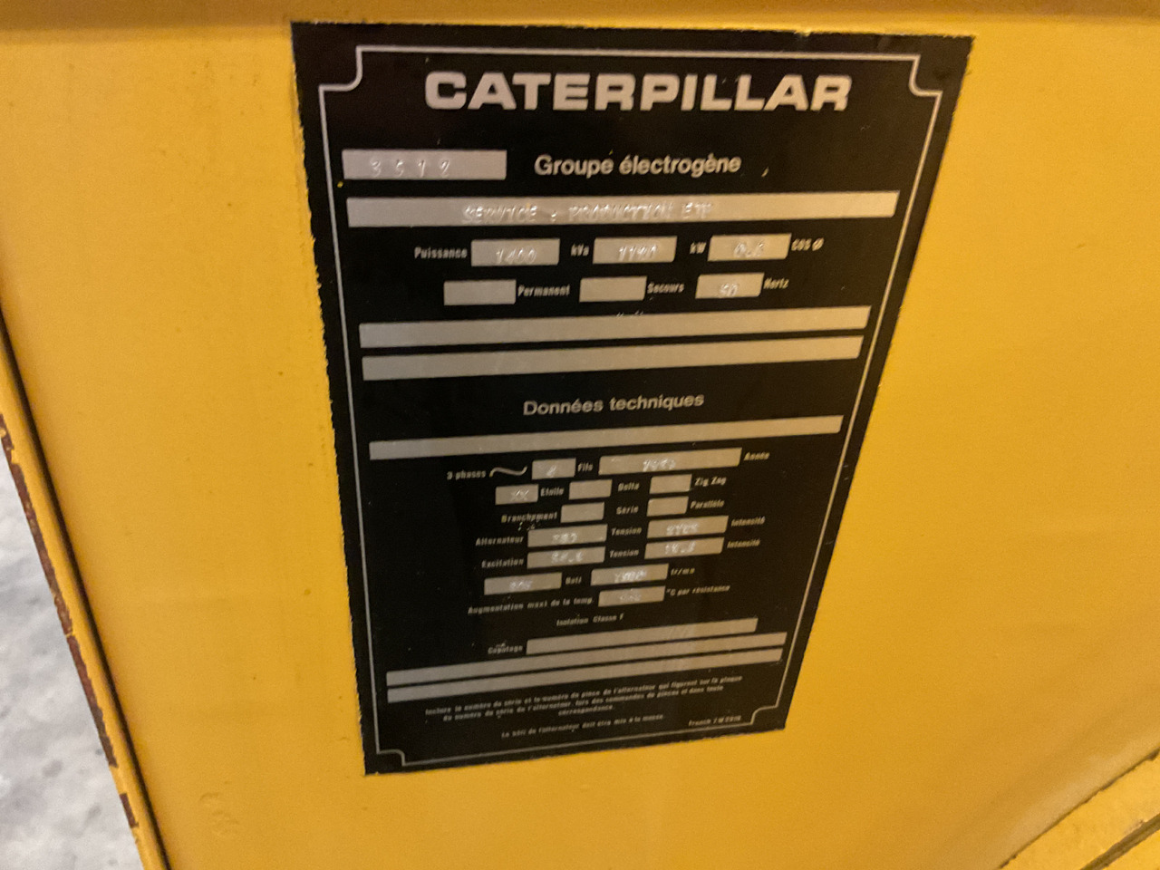 Caterpillar 3512, 1400KVA. Like brand new. - Elektroģenerators: foto 4 Caterpillar 3512, 1400KVA. Like brand new. - Elektroģenerators: foto 4