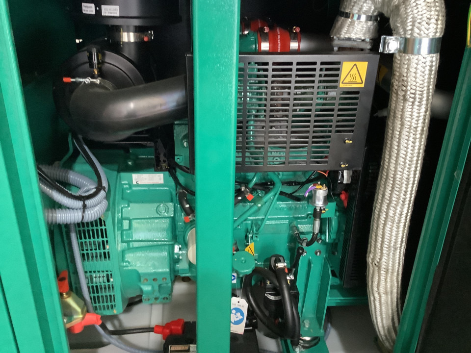 Cummins 55KVA (2)Brand new - Elektroģenerators: foto 3 Cummins 55KVA (2)Brand new - Elektroģenerators: foto 3