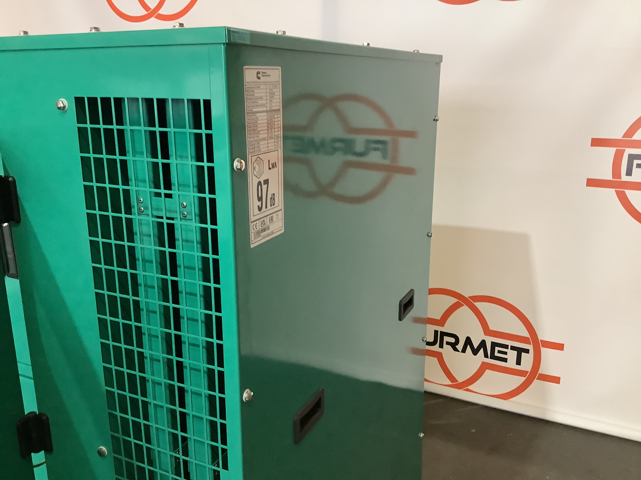 Cummins C110D5Q. 110KVA Generator. Brand new. - Elektroģenerators: foto 4 Cummins C110D5Q. 110KVA Generator. Brand new. - Elektroģenerators: foto 4