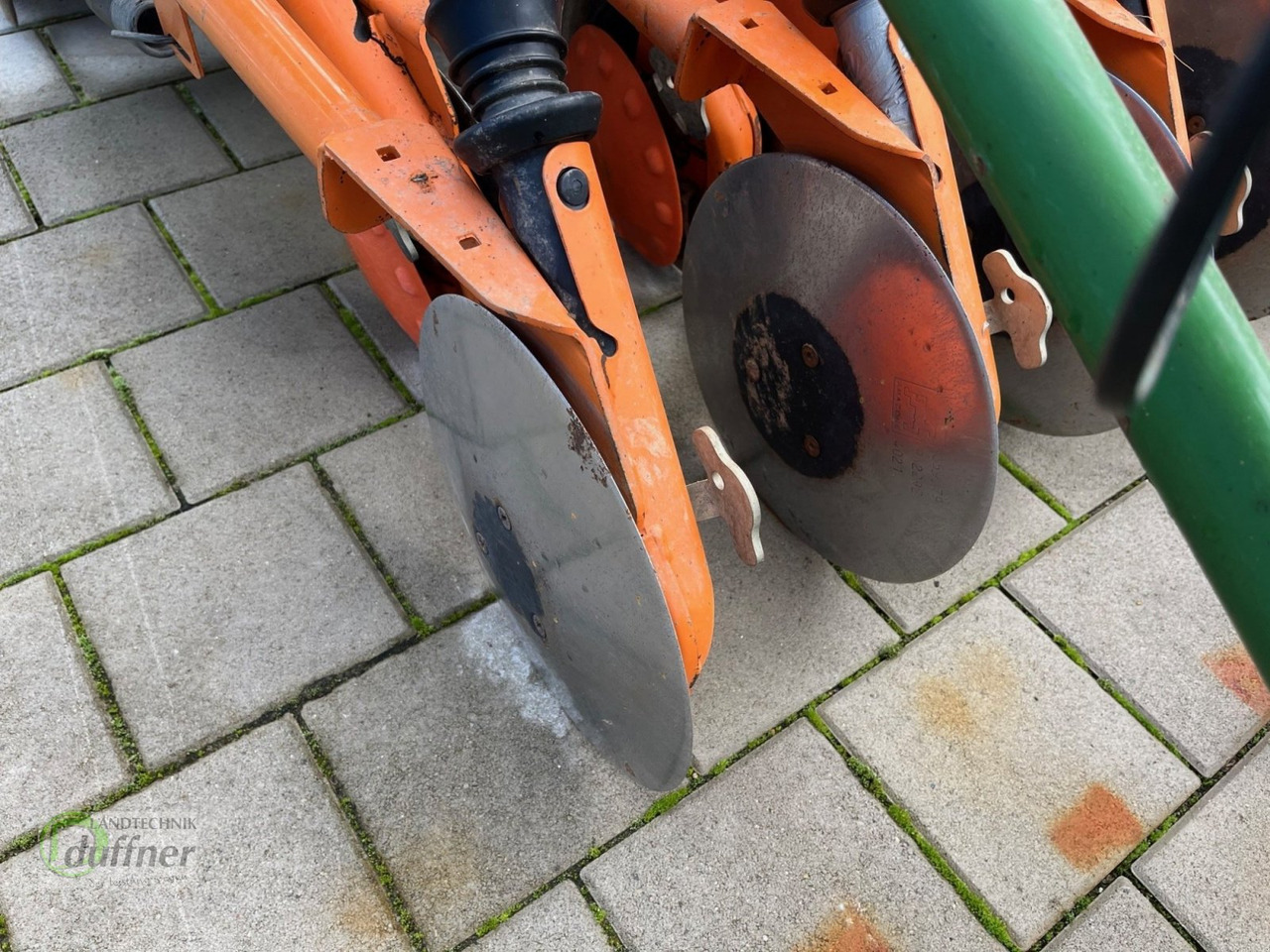 Amazone KE 303 + AD 303 - Kombinētā sējmašīna: foto 3 Amazone KE 303 + AD 303 - Kombinētā sējmašīna: foto 3