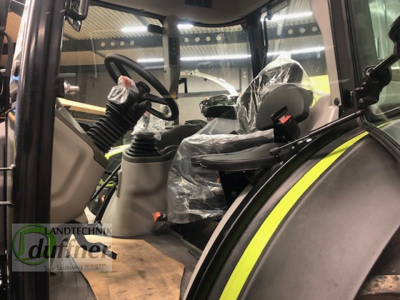 CLAAS Axos 240 Advanced - Traktors: foto 5 CLAAS Axos 240 Advanced - Traktors: foto 5