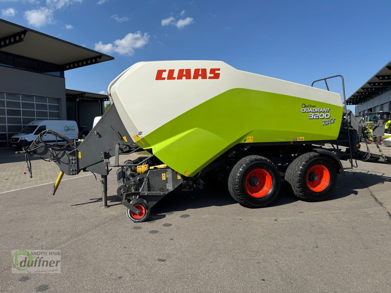 CLAAS Quadrant 3200 RC Tandem - Kīpu prese: foto 1 CLAAS Quadrant 3200 RC Tandem - Kīpu prese: foto 1