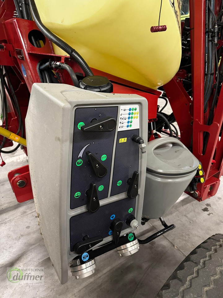 Hardi Mega 12 1200 Smart ISOBUS - Piekabināmais miglotājs: foto 5 Hardi Mega 12 1200 Smart ISOBUS - Piekabināmais miglotājs: foto 5