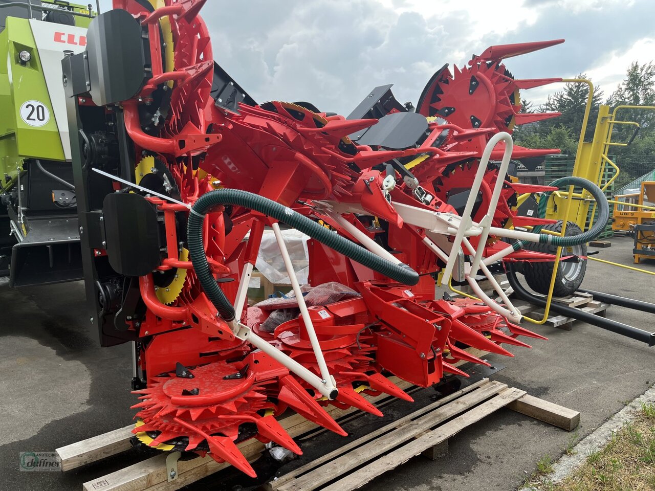 Kemper 375 Plus mit Fahrwerk - Kukurūzas heders: foto 1 Kemper 375 Plus mit Fahrwerk - Kukurūzas heders: foto 1